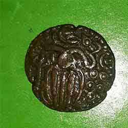 Chozha Copper coin Standing Man Lamp and five dots