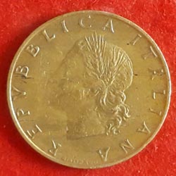 Italy Twenty or 20 Lire Coin Obverse